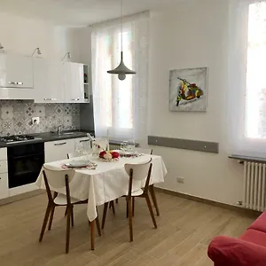 Apartamento Temporary House De' Giudei, Bolonia